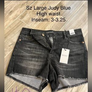 NWT- Judy blue shorts-sz large